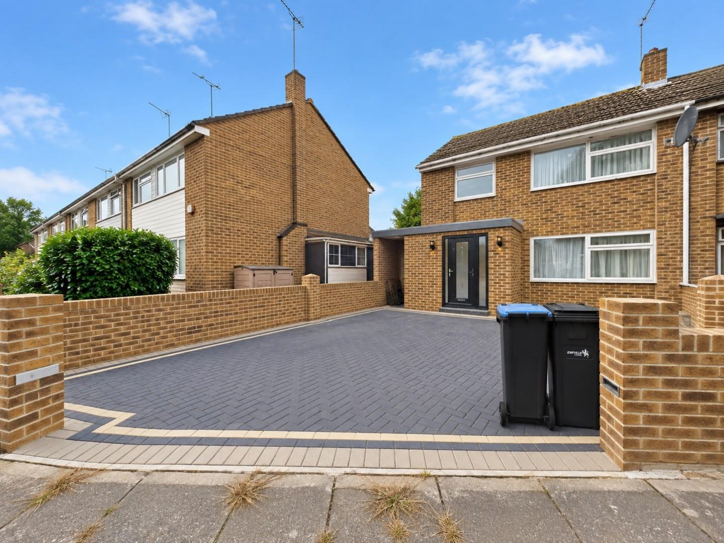 Charming End-Terrace Investment Opportunity in London