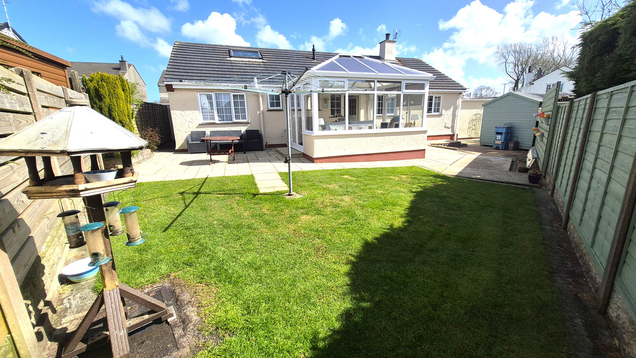 Peaceful Detached Bungalow Investment Opportunity