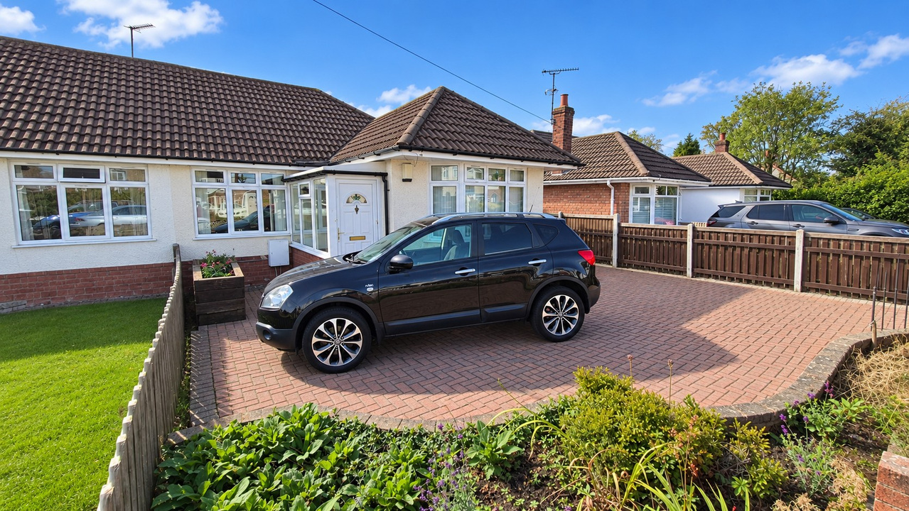 Semi-Detached Bungalow with Countryside Views