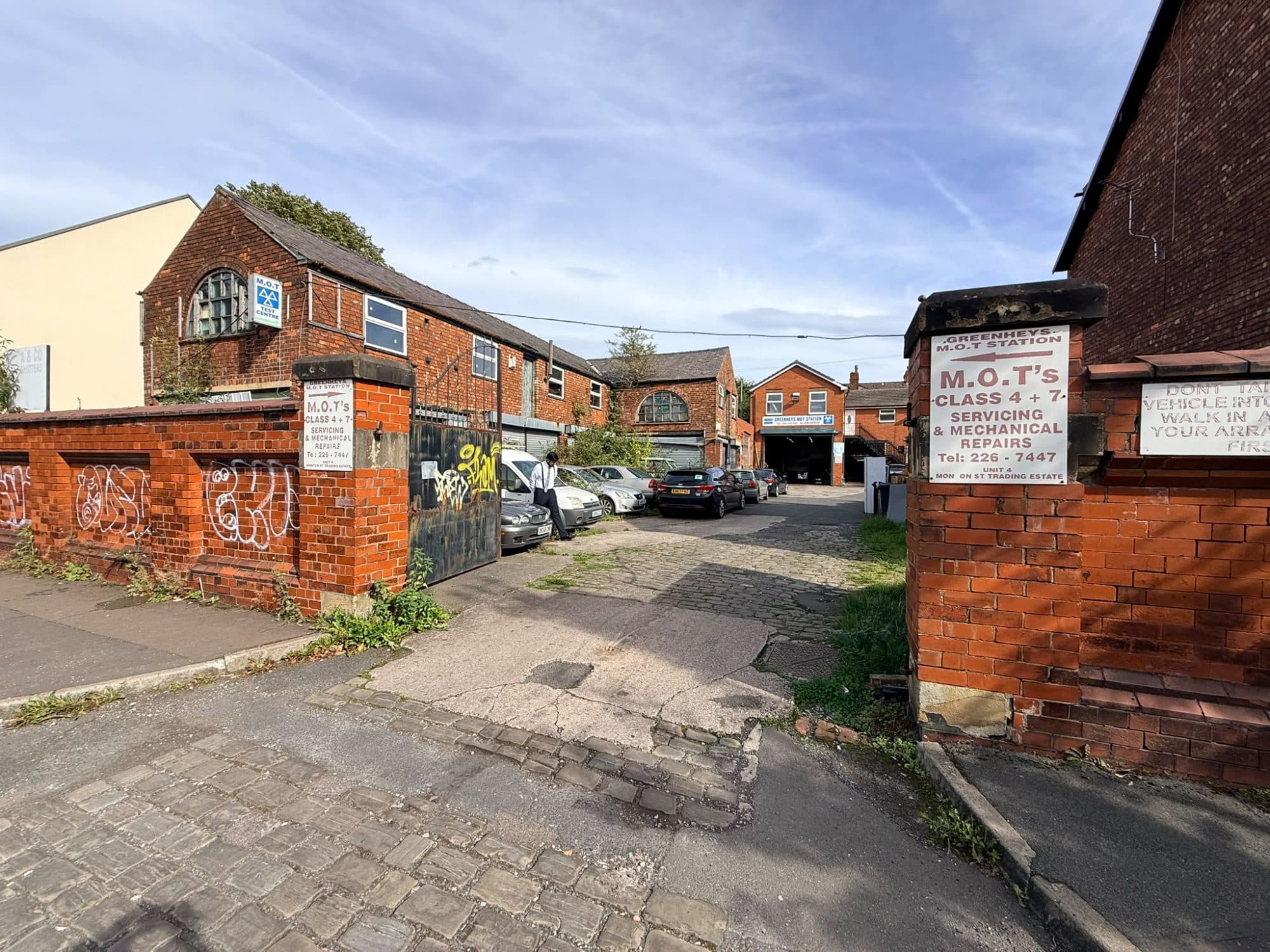 Prime Two-Storey Warehouse to Let in Manchester M14