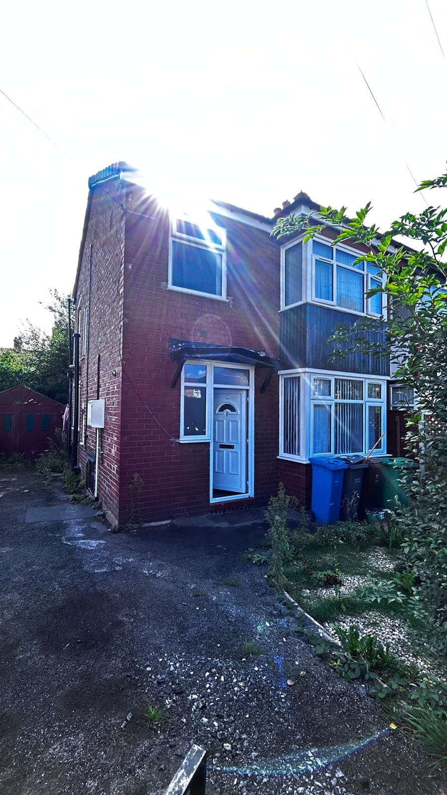 Spacious 3-Bedroom Home for Rent in Vibrant Manchester Area
