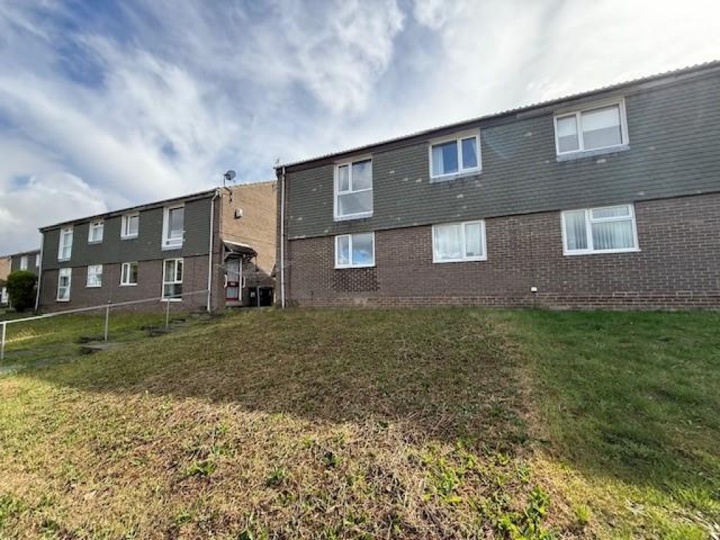 Investment Opportunity: 2 Bedroom Flat with High ROI in Prudhoe