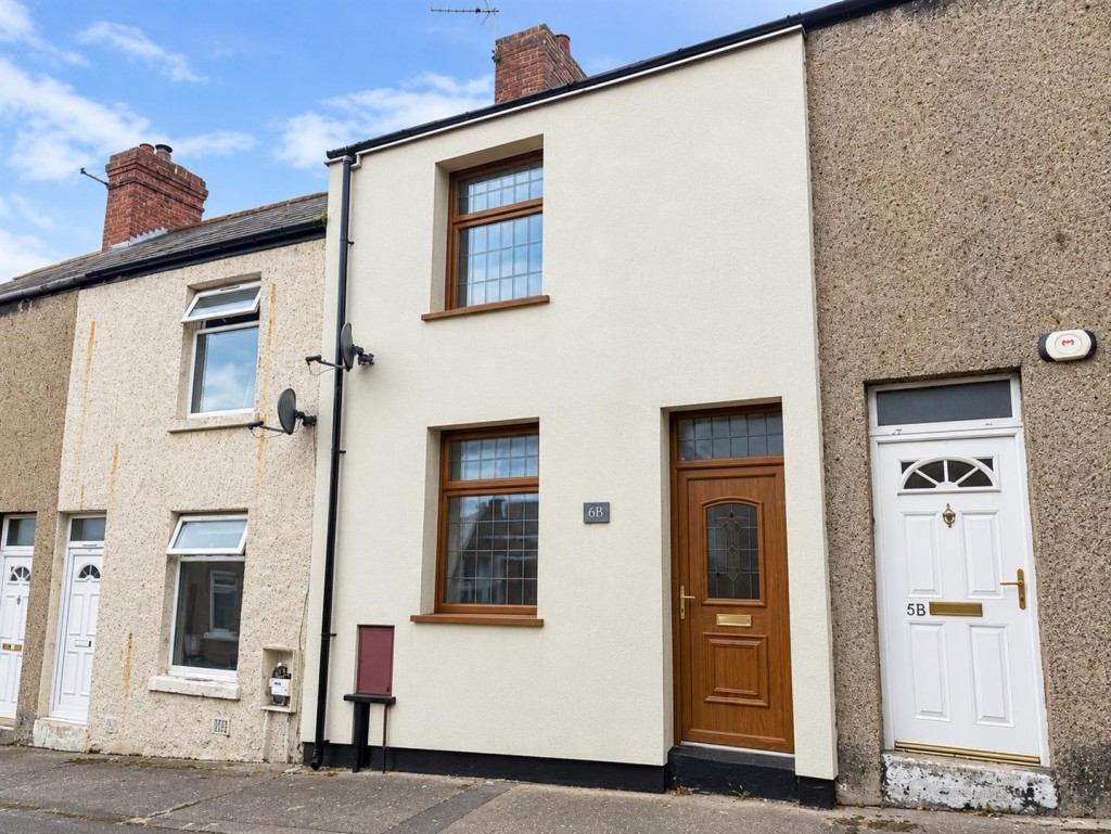 Charming 2-Bed Mid-Terrace in Newcastle's Chopwell Village