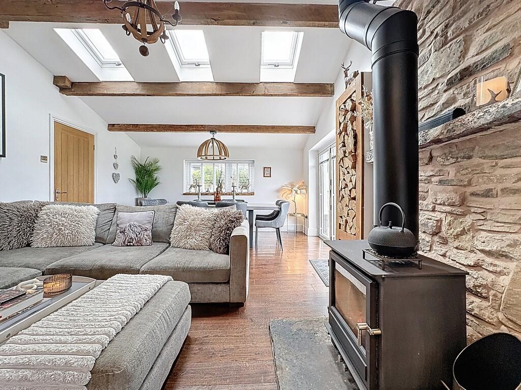Charming 3-Bed Cottage in Picturesque Countryside