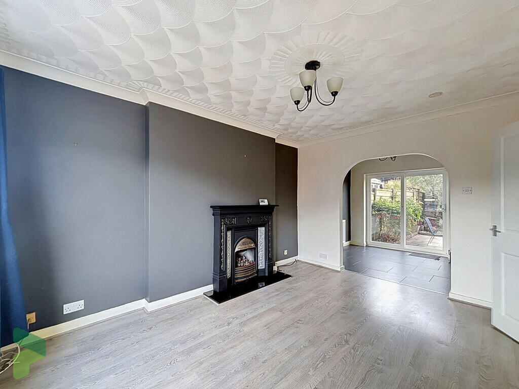Prime Investment Opportunity: 3-Bedroom Semi-Detached House in Darwen