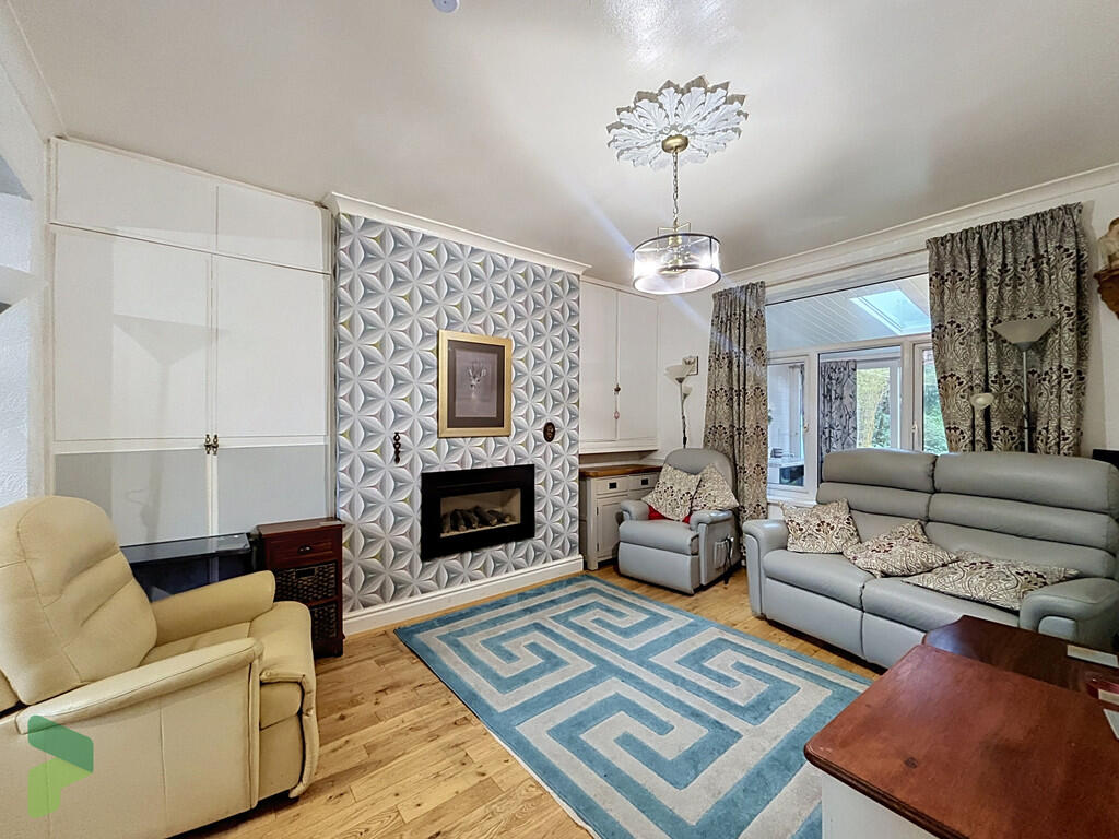 Charming 3-Bedroom Mews in Darwen for Investors