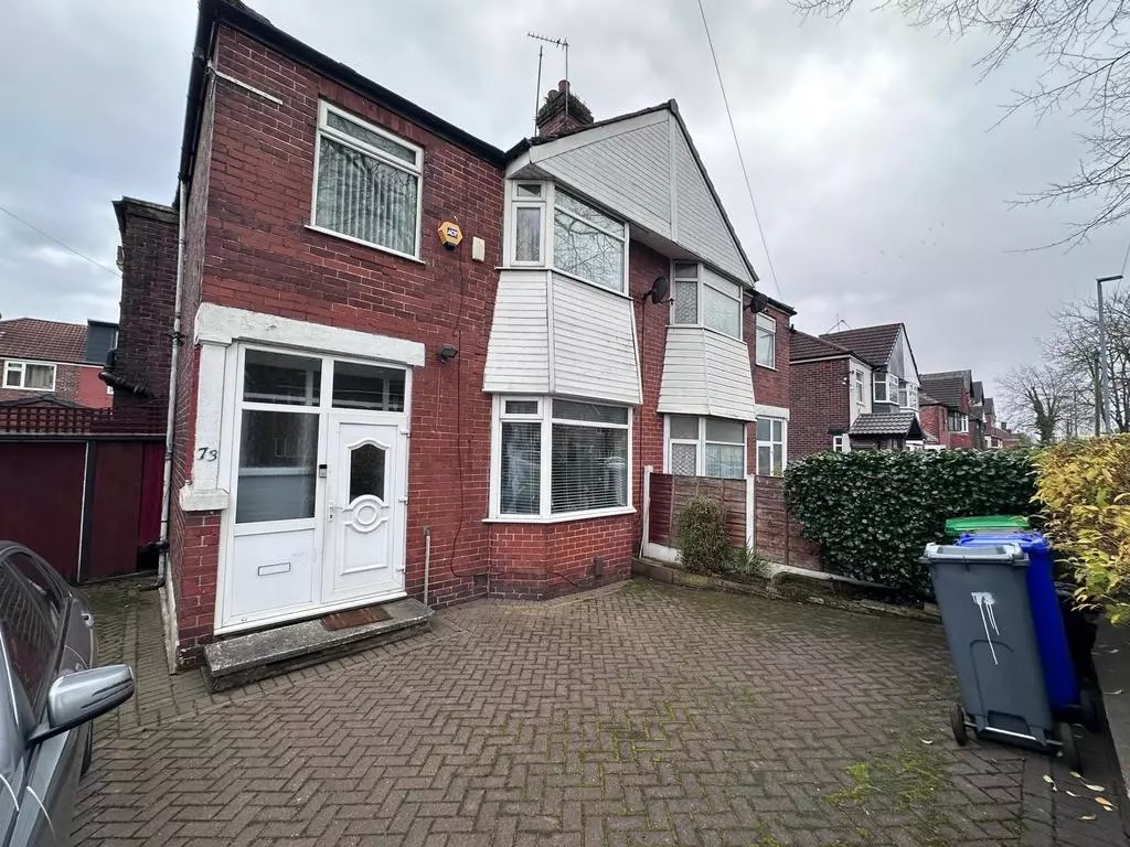 Spacious Family Home in Prime Manchester Location