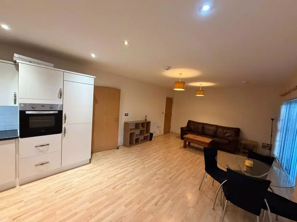 Spacious 3-Bed Apartment Perfect for Long-Term Rental
