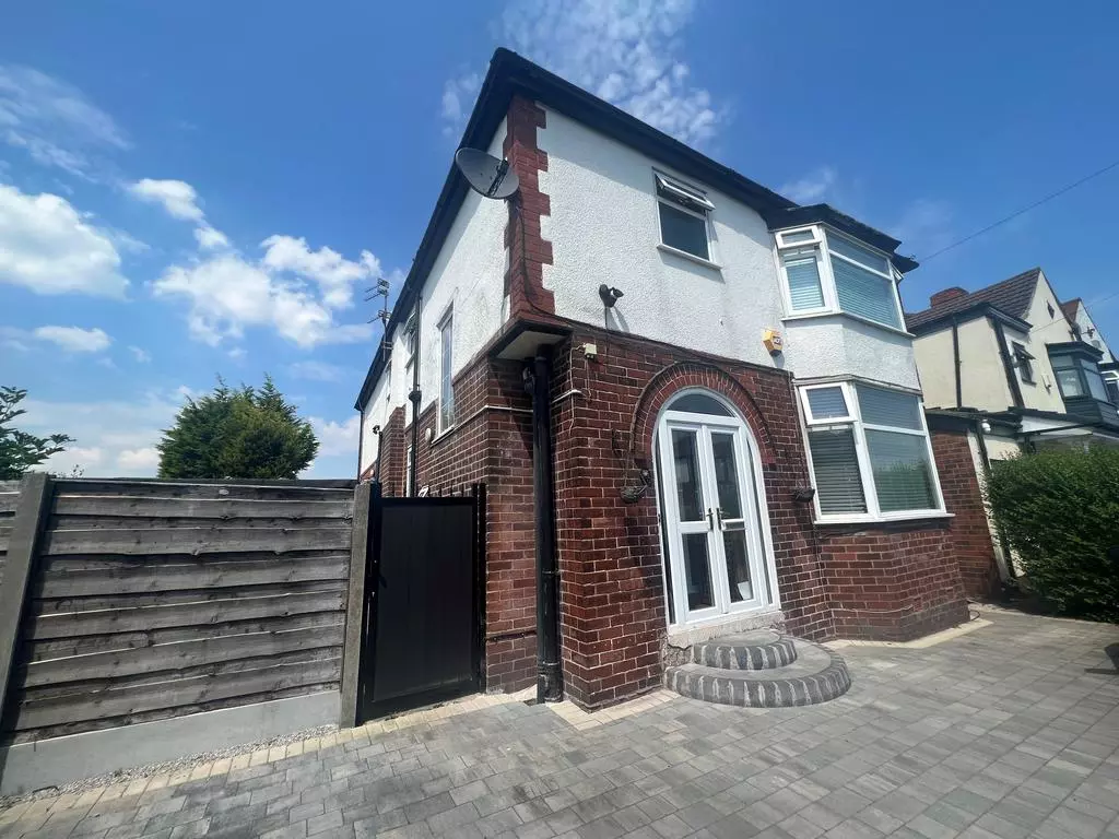 Spacious Family Home on Windsor Road