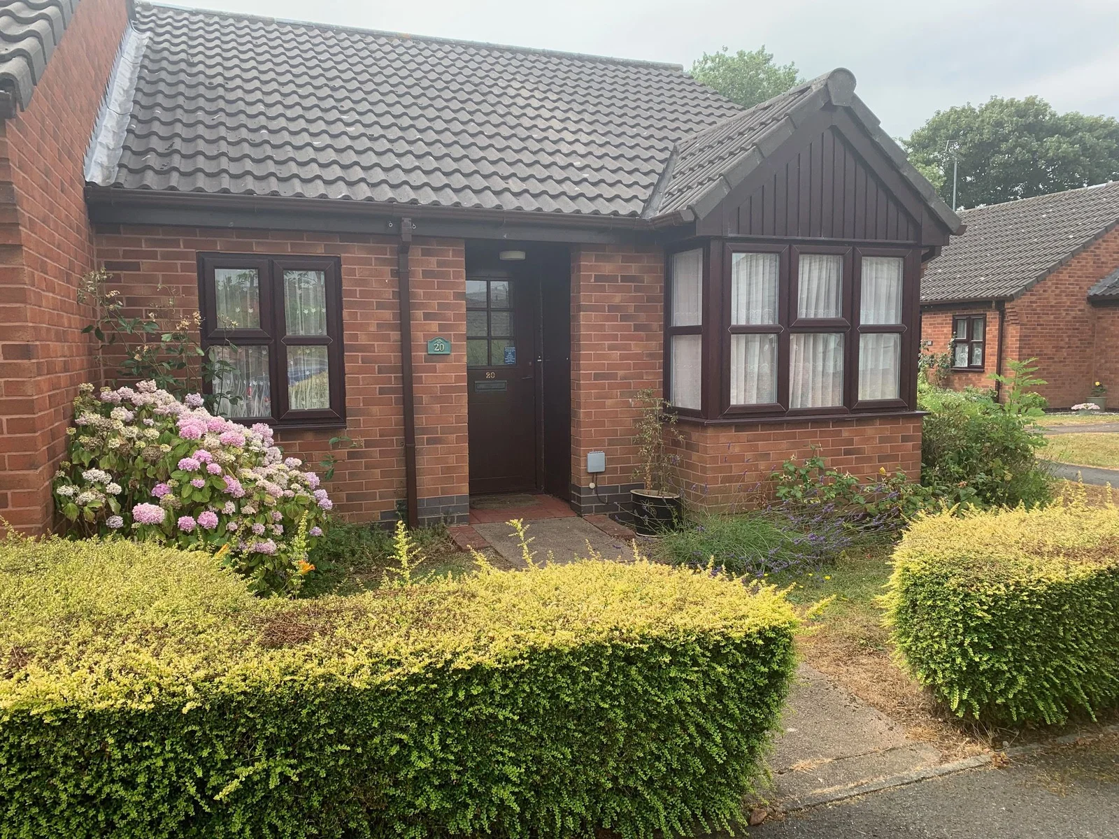 Charming Over 60s Retirement Bungalow Investment in Chestnut Green
