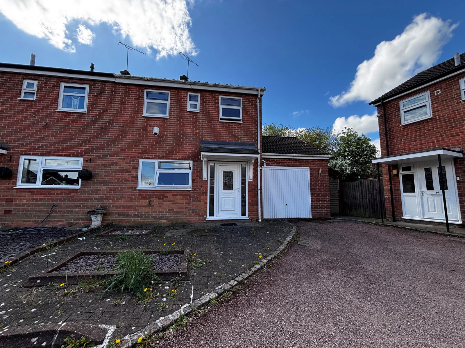 Spacious 3-Bed Semi in Desirable Swadlincote