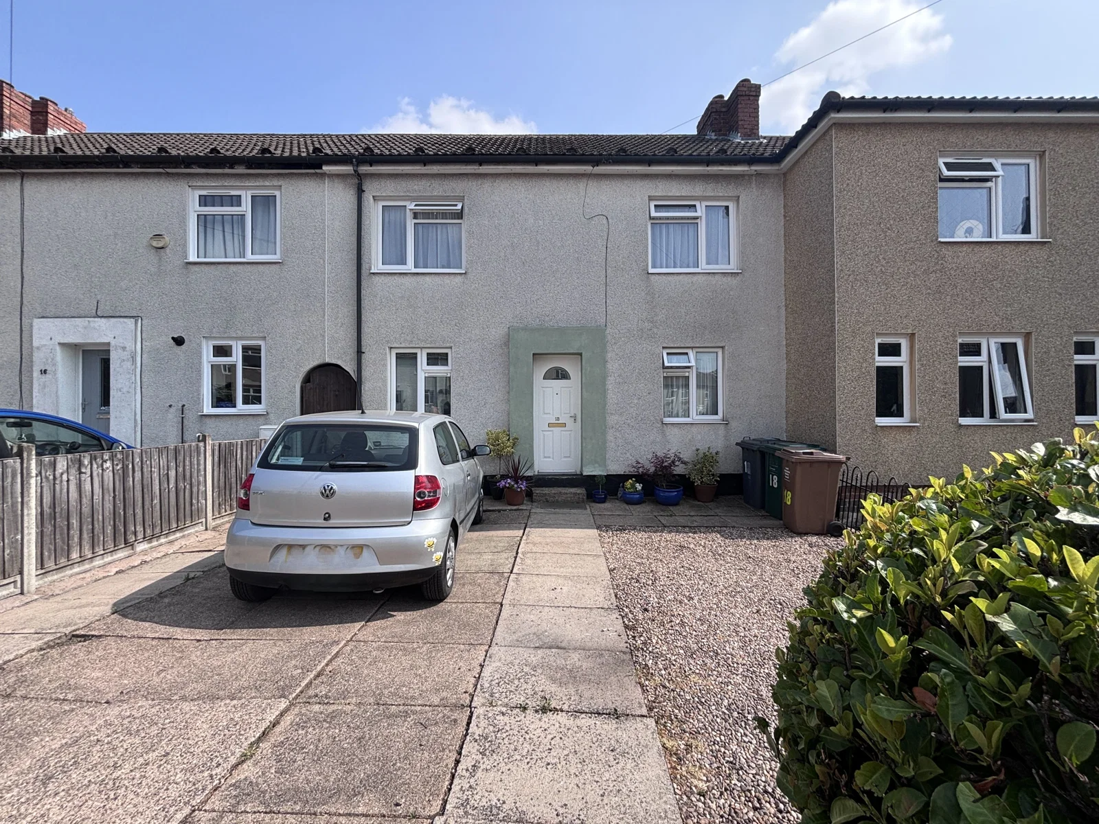 Charming 3-Bed Mid-Terrace with Private Parking