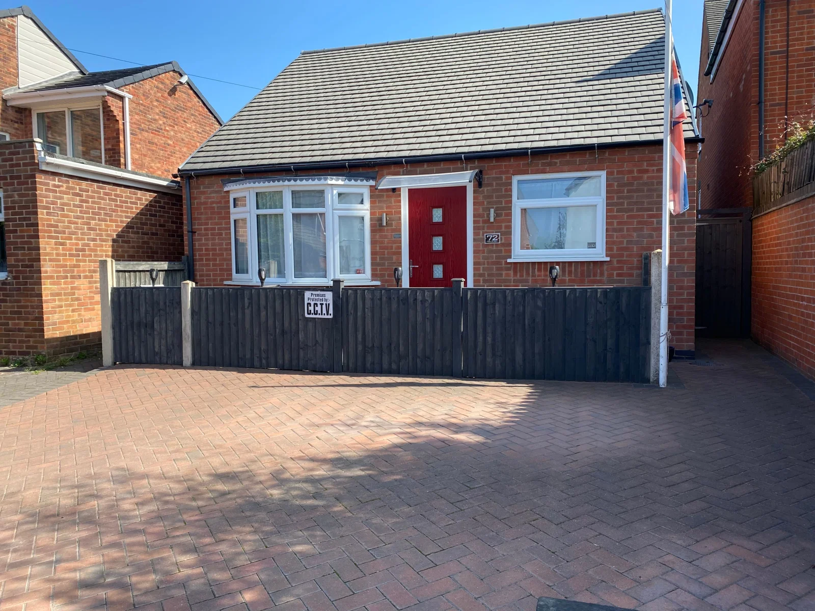 Detached Bungalow in Prime Newhall Location
