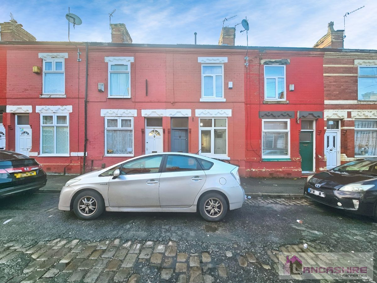 Ideal Investment Opportunity: 2-Bedroom Terraced House in Longsight