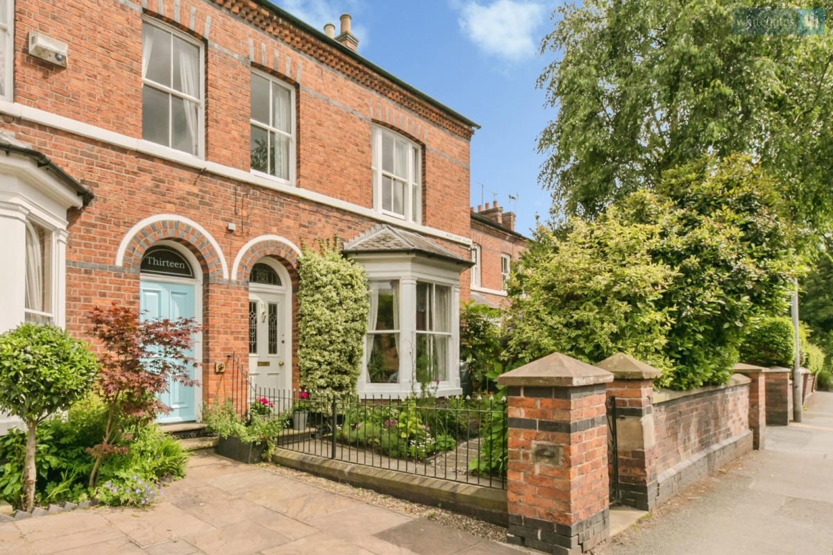 Charming 4-Bedroom Semi-Detached in Prime Nantwich