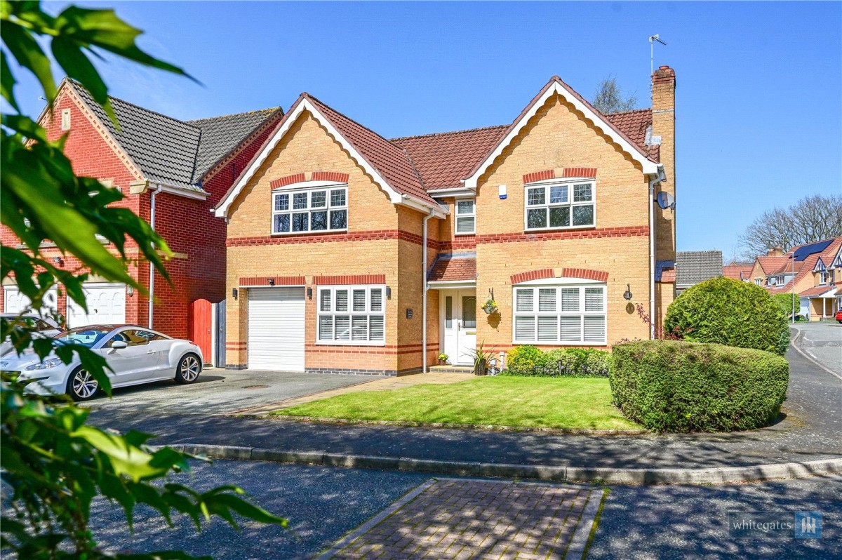 Impressive 4-Bedroom Detached House in Rainhill