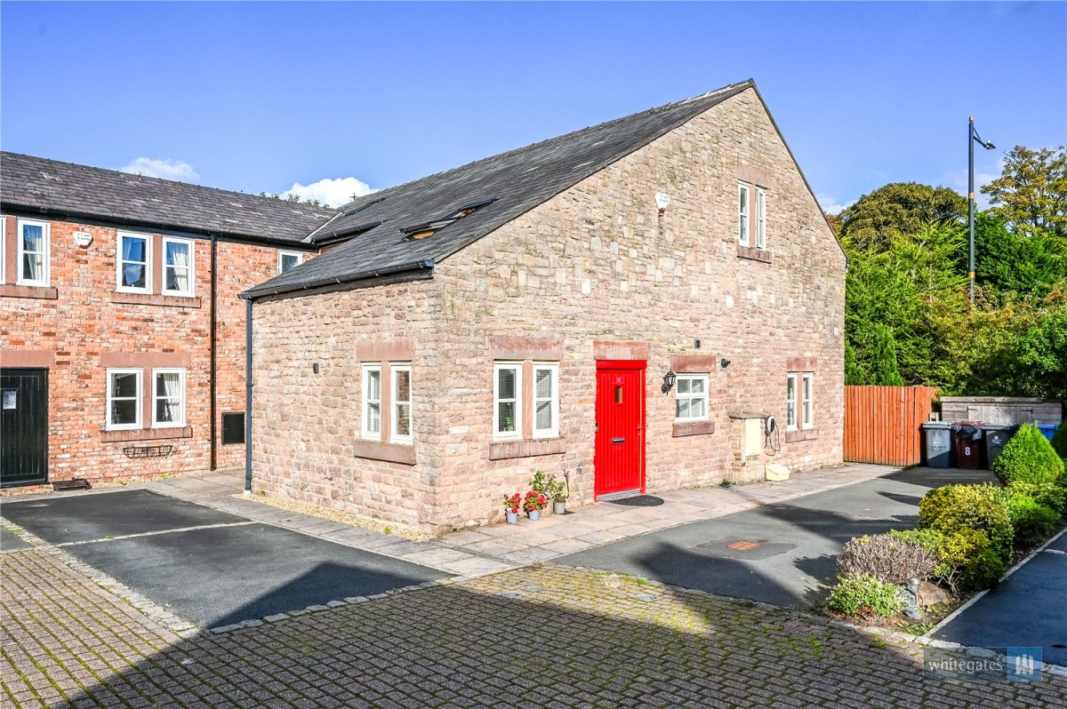 Stunning 4 Bedroom Barn Conversion in Knowsley